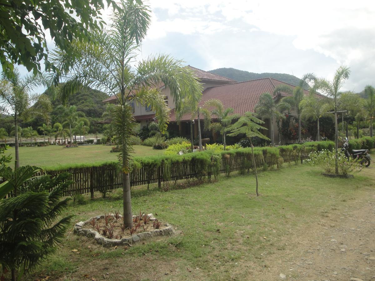 Villa Surga Sumbawa Sekongkang Buitenkant foto